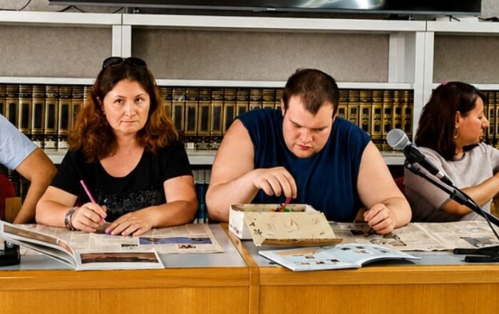 Attività in biblioteca Centro Diurno L'Amicizia Sabaudia